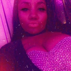 Meet your Posher, Candice solovely